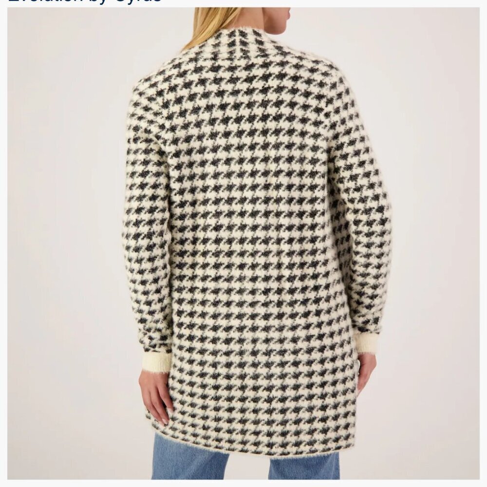 Cyrus Black & Cream Houndstooth Fuzzy Cardigan, Size Small - Picture 2 of 16